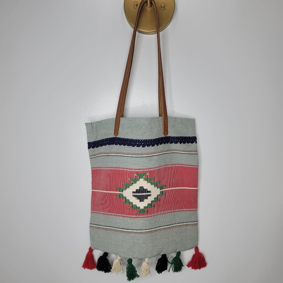 Secret language NWT boho fringe small tote bag purse size 13"×14.5" - Picture 2 of 6